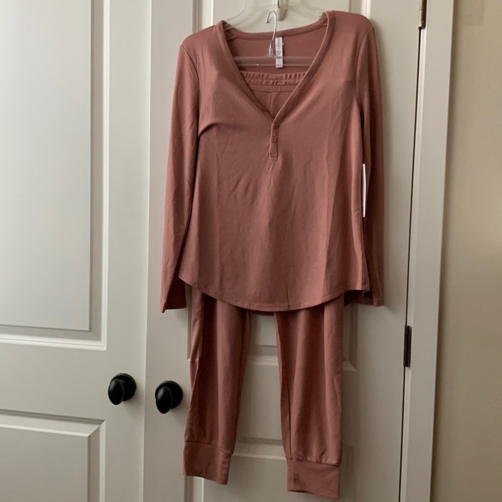 ATHLETA Wind Down Sleep Top & Jogger Pants Set in Palmero Pink Sz M